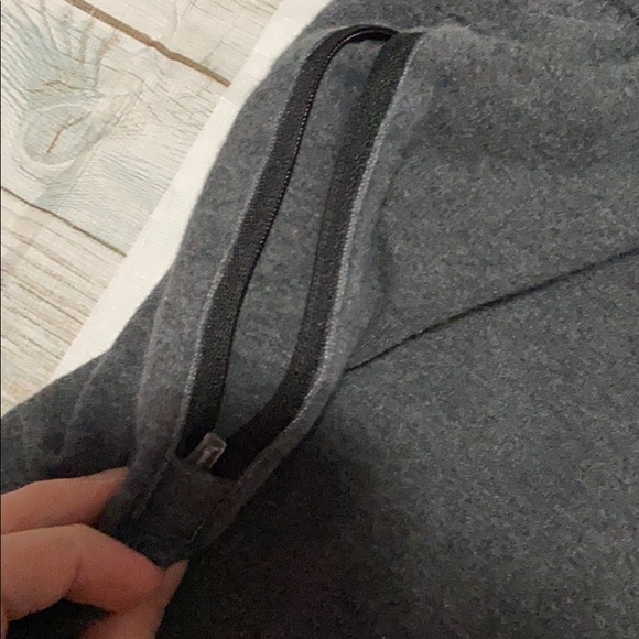 Reebox Men’s Zipper Pocket Sweatpants🤍 - Picture 3 of 7
